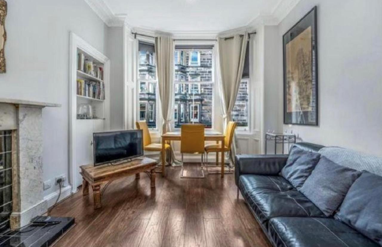 Spacious & Comfortable 3 Bedroom Apartment - Near City Centre - Free Parking Available - Sleeps Up To 5 Guests Edinburgh Dış mekan fotoğraf