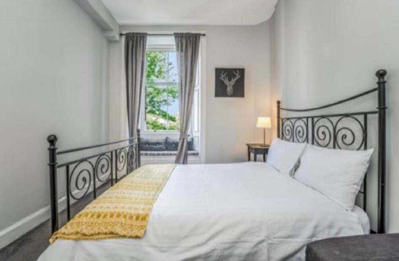 Spacious & Comfortable 3 Bedroom Apartment - Near City Centre - Free Parking Available - Sleeps Up To 5 Guests Edinburgh Dış mekan fotoğraf